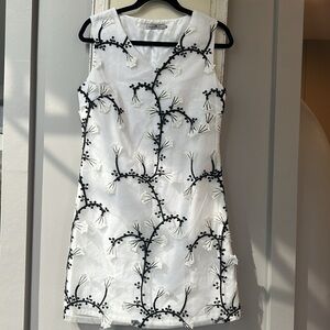 Vintage Carolina Herrera embroidered dress, size M.